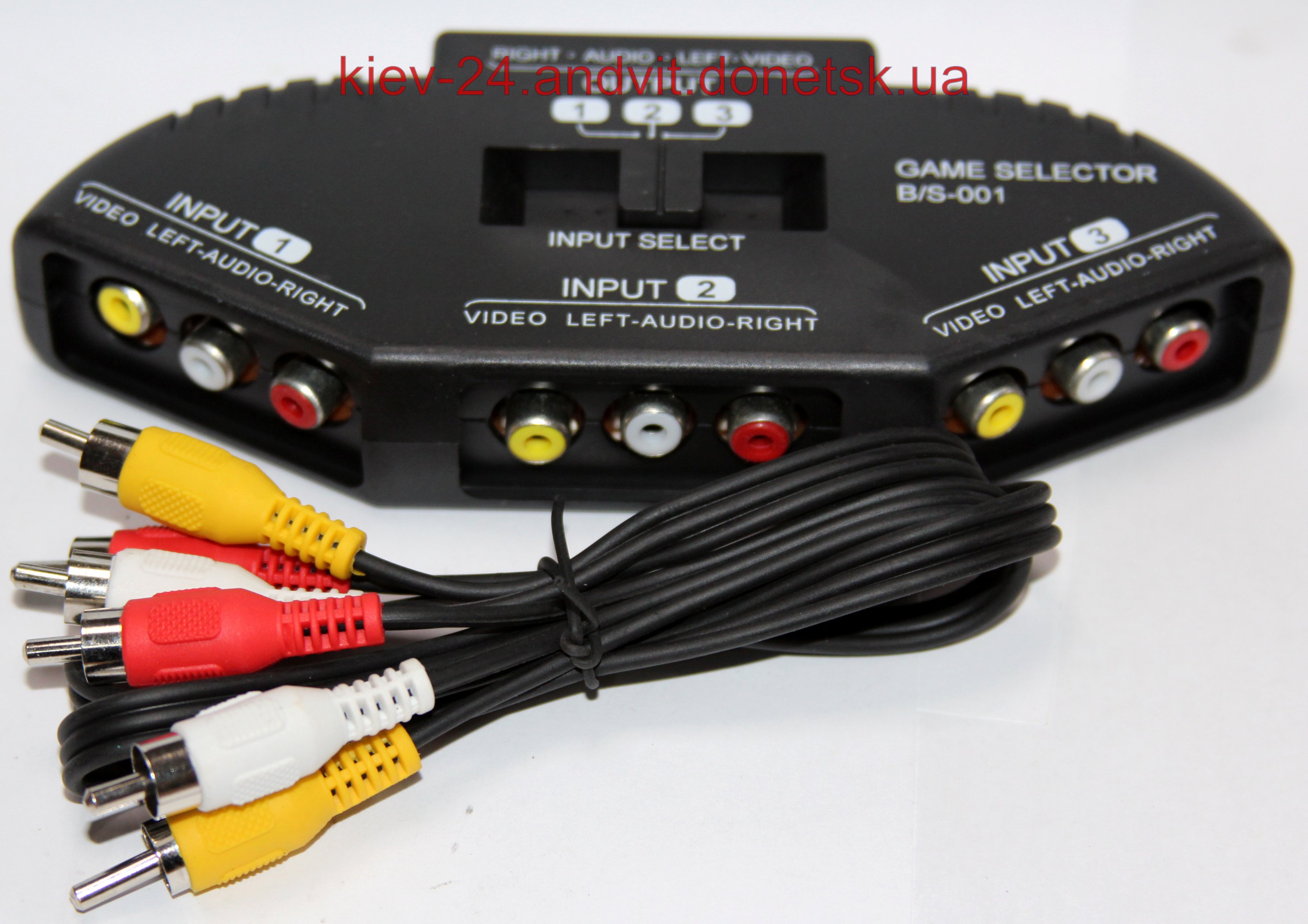 картинка Перемикач  3гн. RCA-   3виходи  3гн. RCA в блыстері+кабель 3xRCA - 3xR от интернет магазина Radiovip