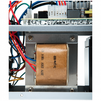картинка ИБП LogicPower U850VA, USB-порт, 2 евророзетки, 5 ступ. AVR, 8.5Ач12В от интернет магазина Radiovip