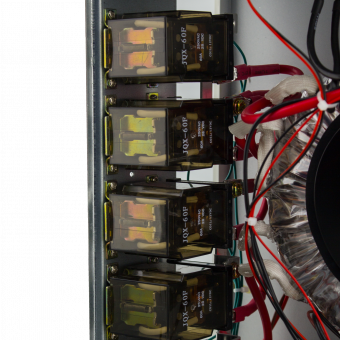 картинка Стабилизатор напряжения LogicPower LP-W-13500RD (8100Вт / 7 ступ) от интернет магазина Radiovip