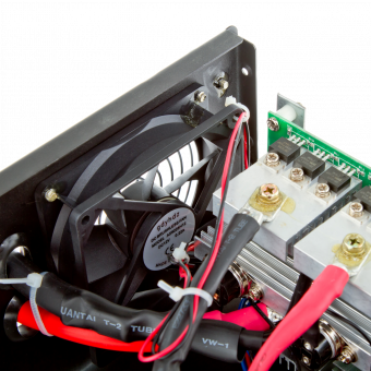 картинка ИБП Logicpower LPY- W - PSW-800VA+ (560Вт) 5A/15A с правильной синусоидой 12В от интернет магазина Radiovip