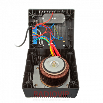 картинка Стабилизатор напряжения LogicPower LPT-1000RD (700W) от интернет магазина Radiovip