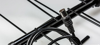 картинка Антенна EUROSKY ES - 005А комнатная с усилителем 5В. от интернет магазина Radiovip