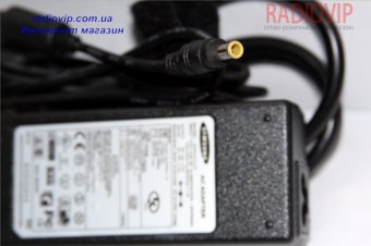 картинка Зарядное устройство для ноутбука SAMSUNG 19V 4.74A (5.5*3.0) от интернет магазина Radiovip